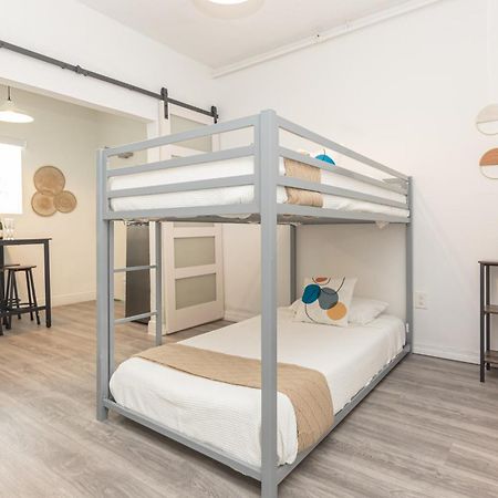 West Deco Lejlighedshotel Miami Beach Eksteriør billede